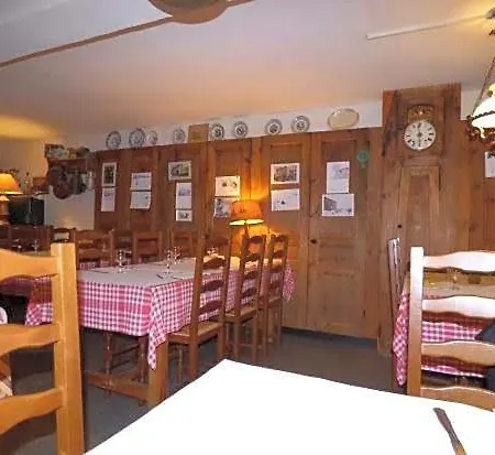 L'auberge Chez Leon B&B 르샹봉쉬르리뇽