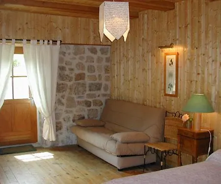 L'auberge Chez Leon Bed and Breakfast 3*