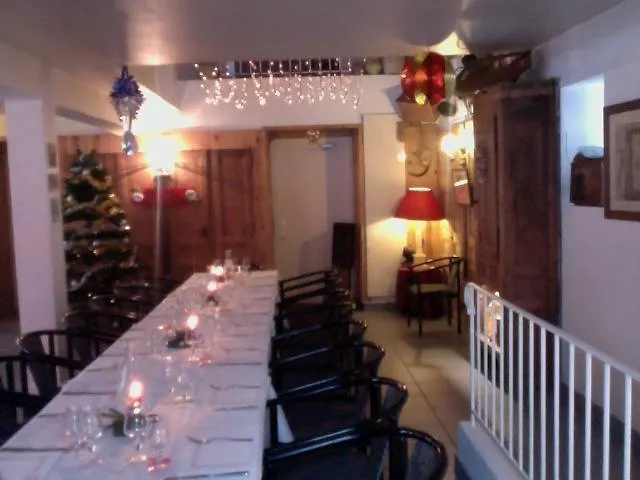 L'auberge Chez Leon Couette-café