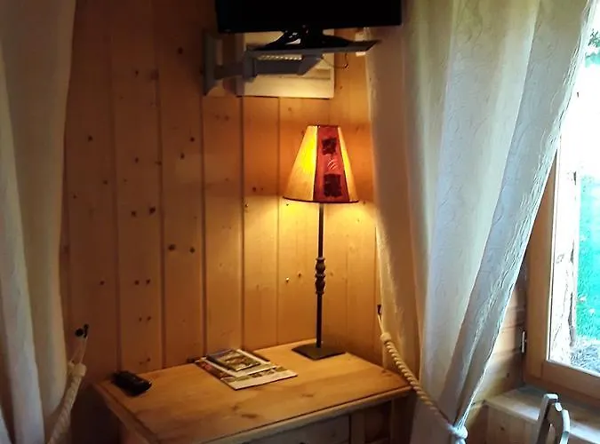 L'auberge Chez Leon Couette-café Le Chambon-sur-Lignon